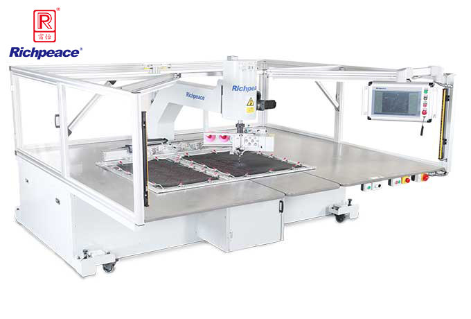 必一体育全自动双针任意转缝纫机(德国机头）