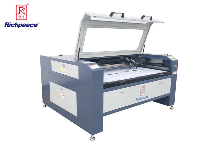 必一体育双头互移激光雕刻切割机