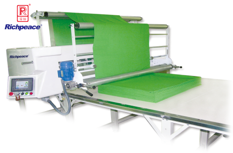 必一体育卷筒针织铺布机