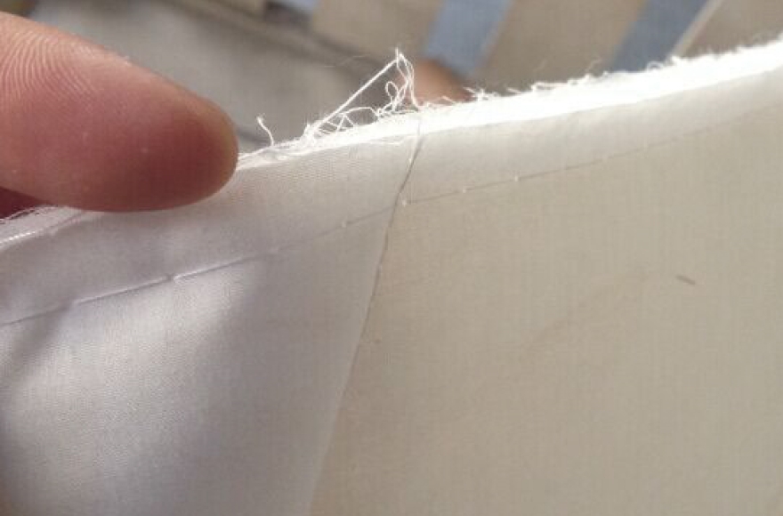 必一体育电脑全自动锁四边机