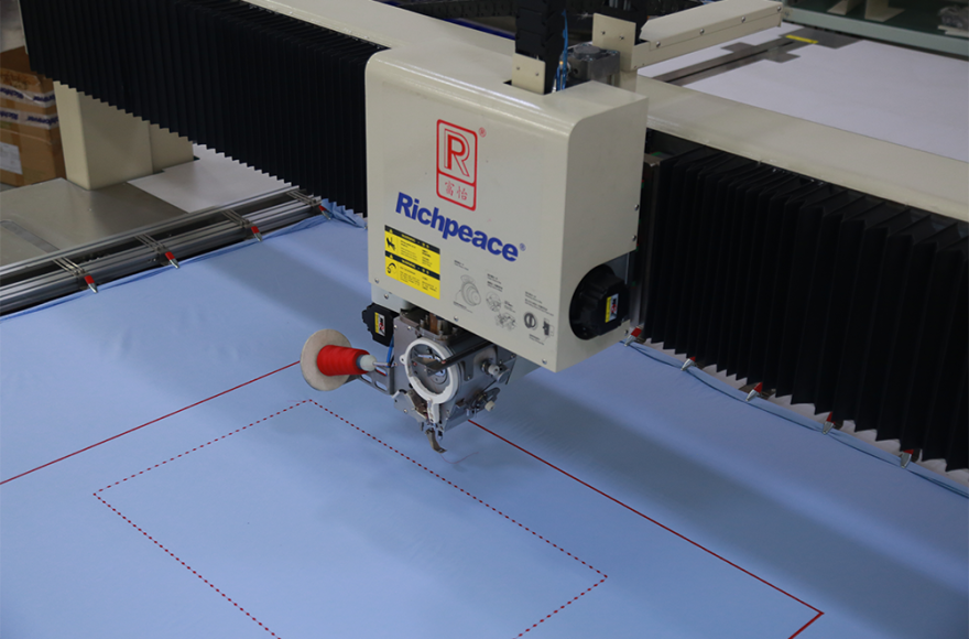 必一体育旋转机头全自动缝纫机(曲折缝)