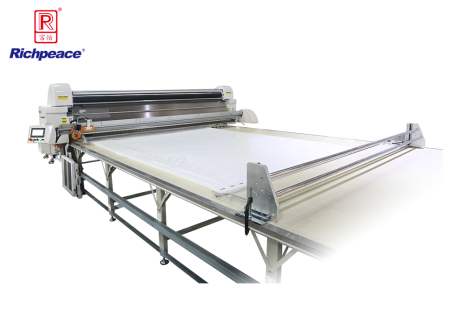 必一体育家纺专用全自动铺布机