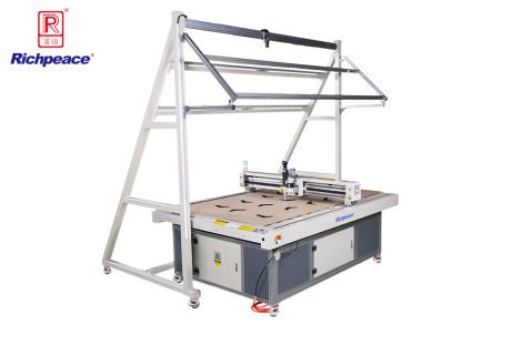 必一体育全自动超声波点烫机