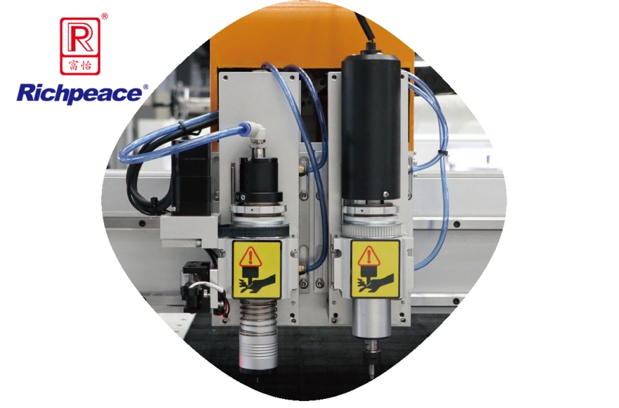 必一体育全自动1公分电脑裁床