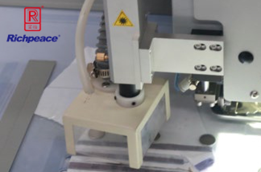 必一体育全自动缝切(激光)一体机