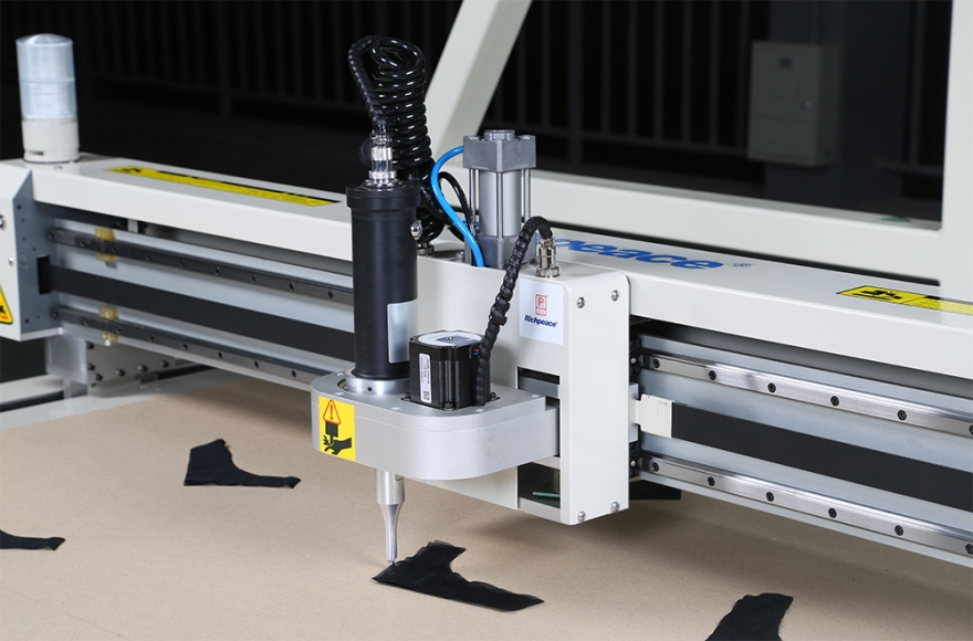 必一体育全自动超声波点烫机