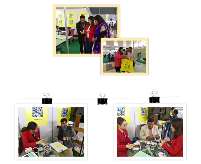 为客户介绍绣花机产品