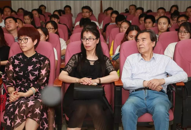 必一体育全国十佳服装制版师大赛预备会现场