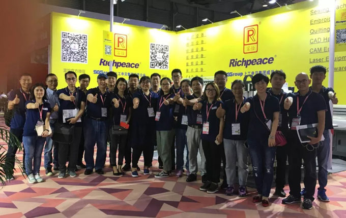 必一体育团队在中国家具博览会